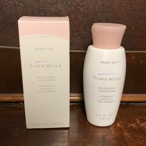 NIB Mary Kay TimeWise Age-Fighting Moisturizer 3.3fl oz